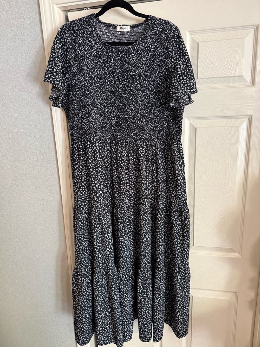 Daisy Black / Navy Floral Tiered Midi Dress - size 3x